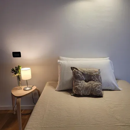 Carlotta Mountain Iseo Hospitality Bossico